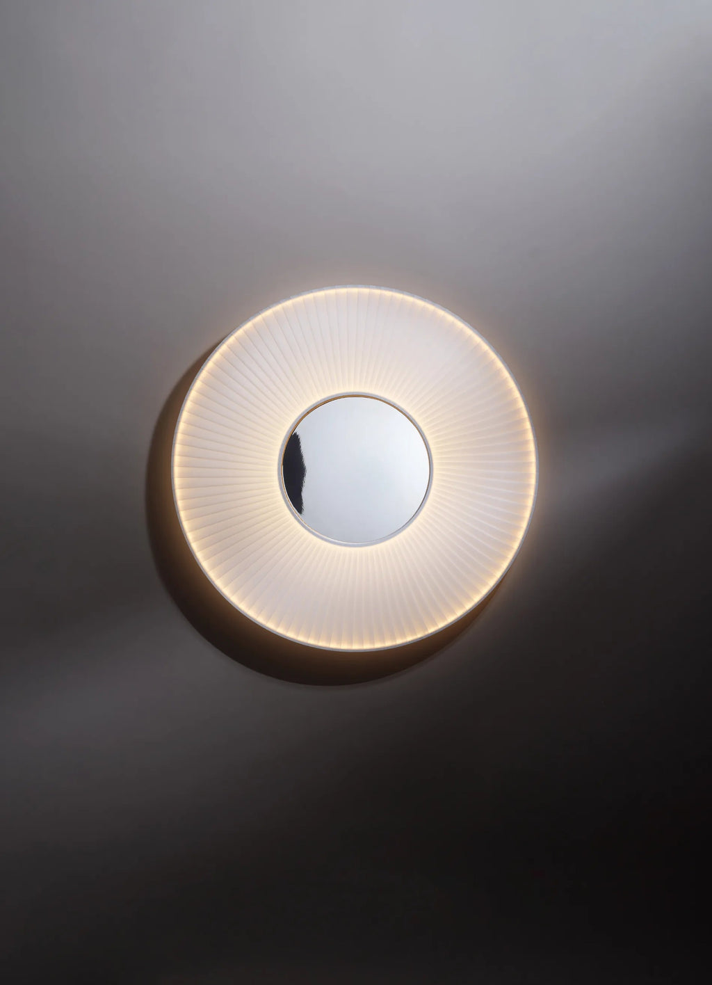 Iris Mirror 60