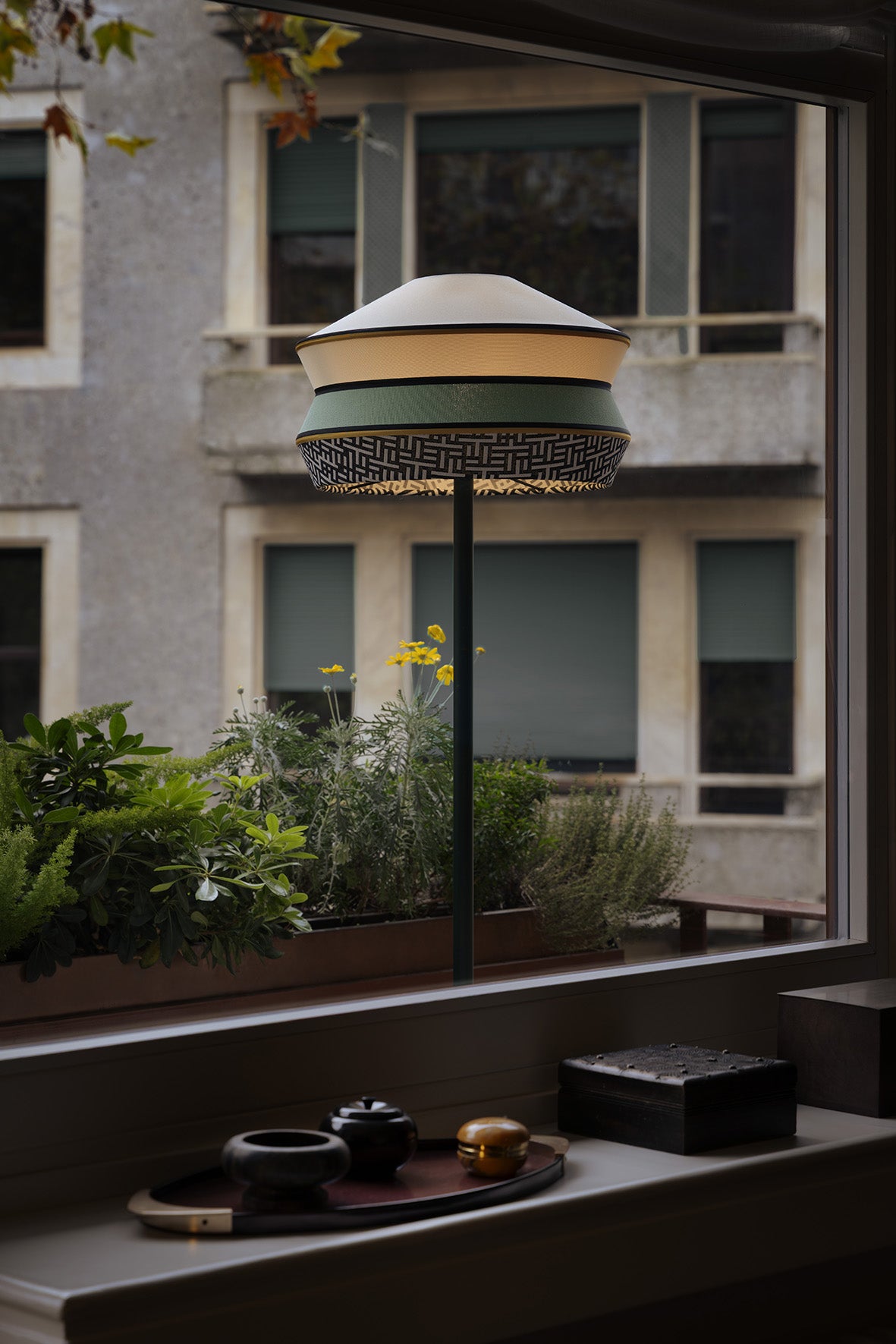 Calypso Floor Outdoor