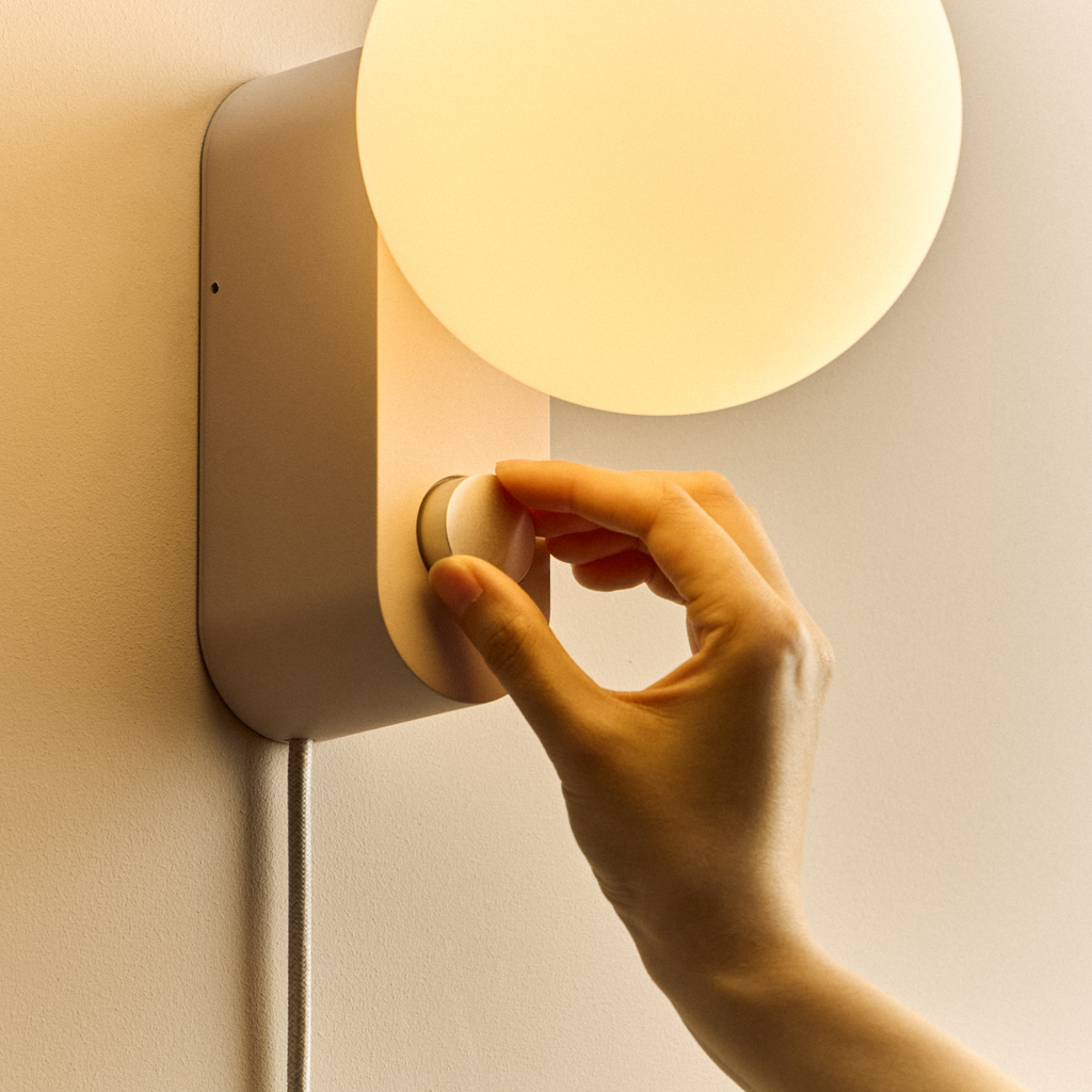 Alumina Multi-Use Lamp in Blossom