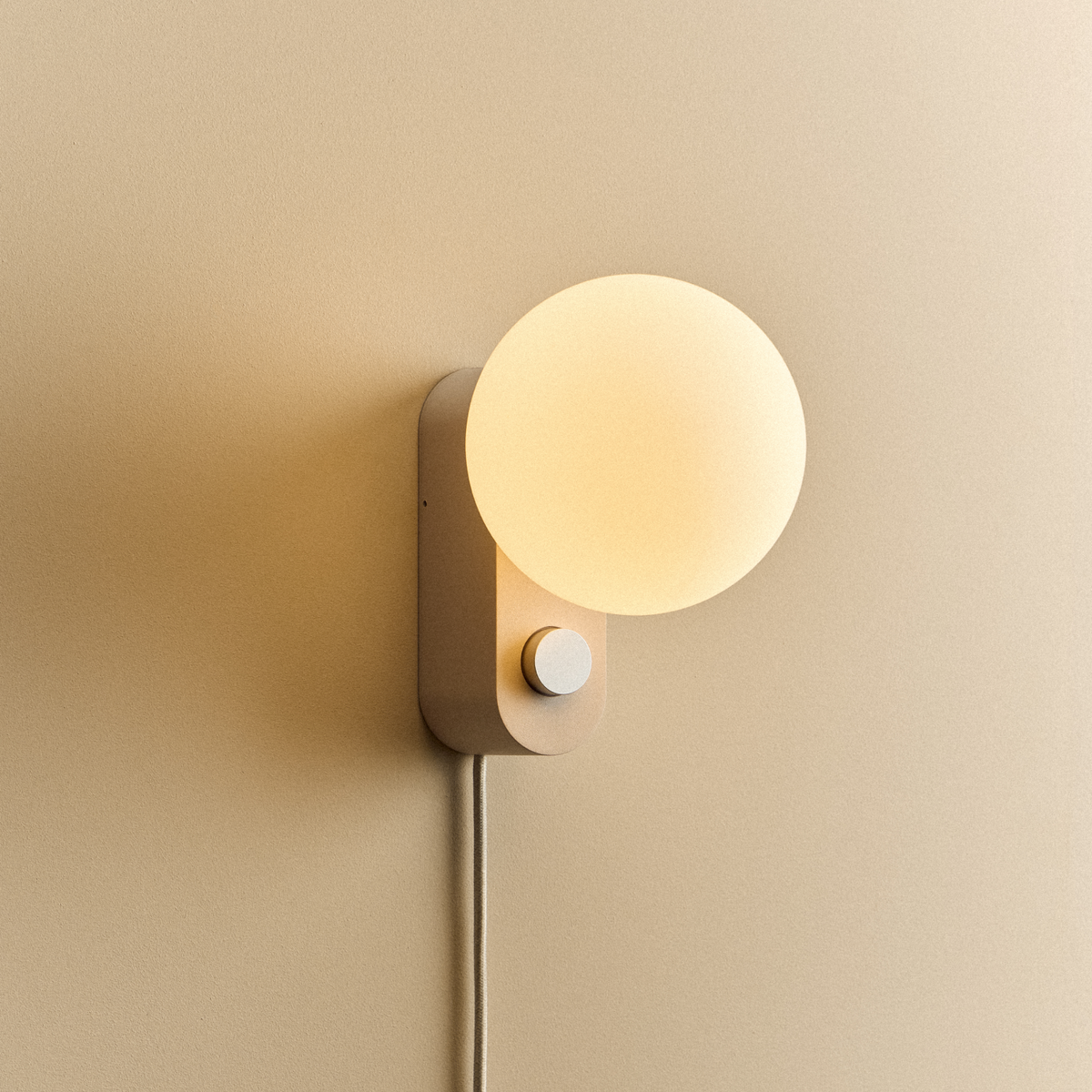 Alumina Multi-Use Lamp in Blossom