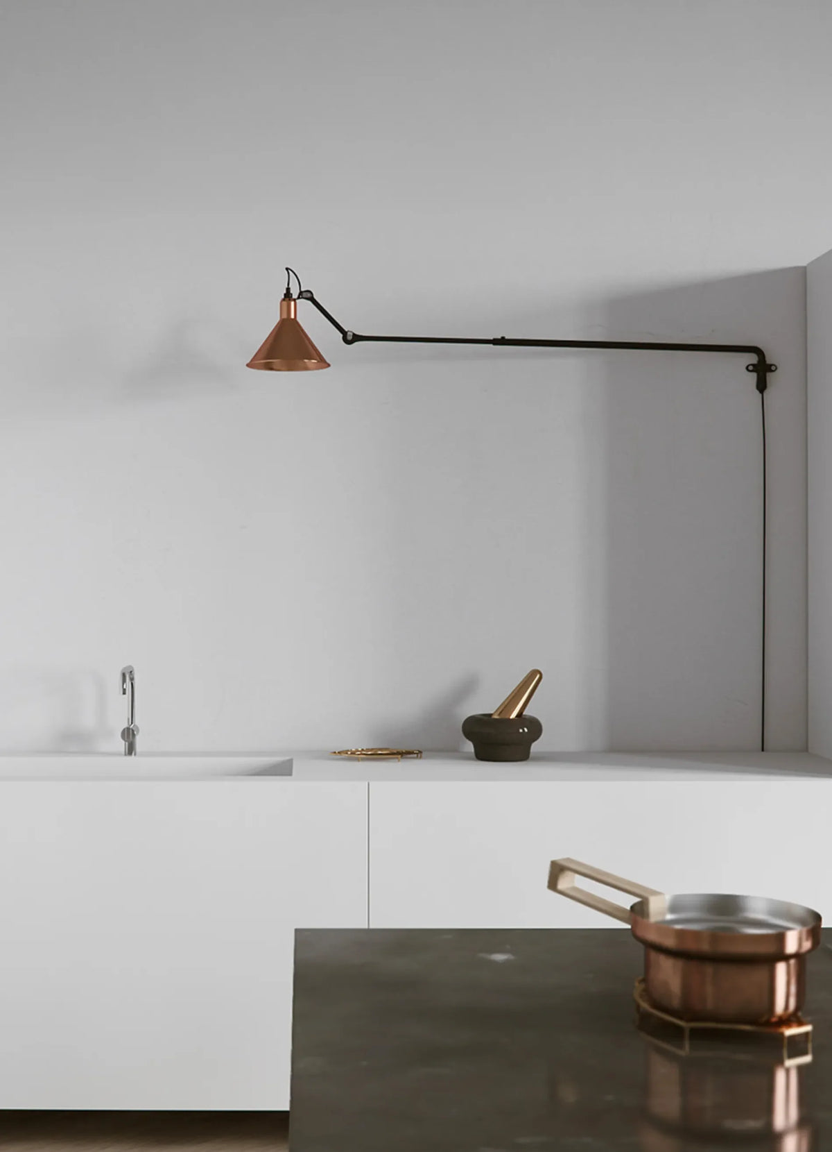 Lampe Gras N°213 wall lamp by DCW éditions