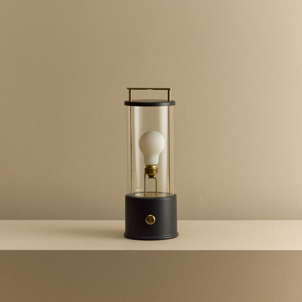 The Muse Portable Lamp in Hackles Black