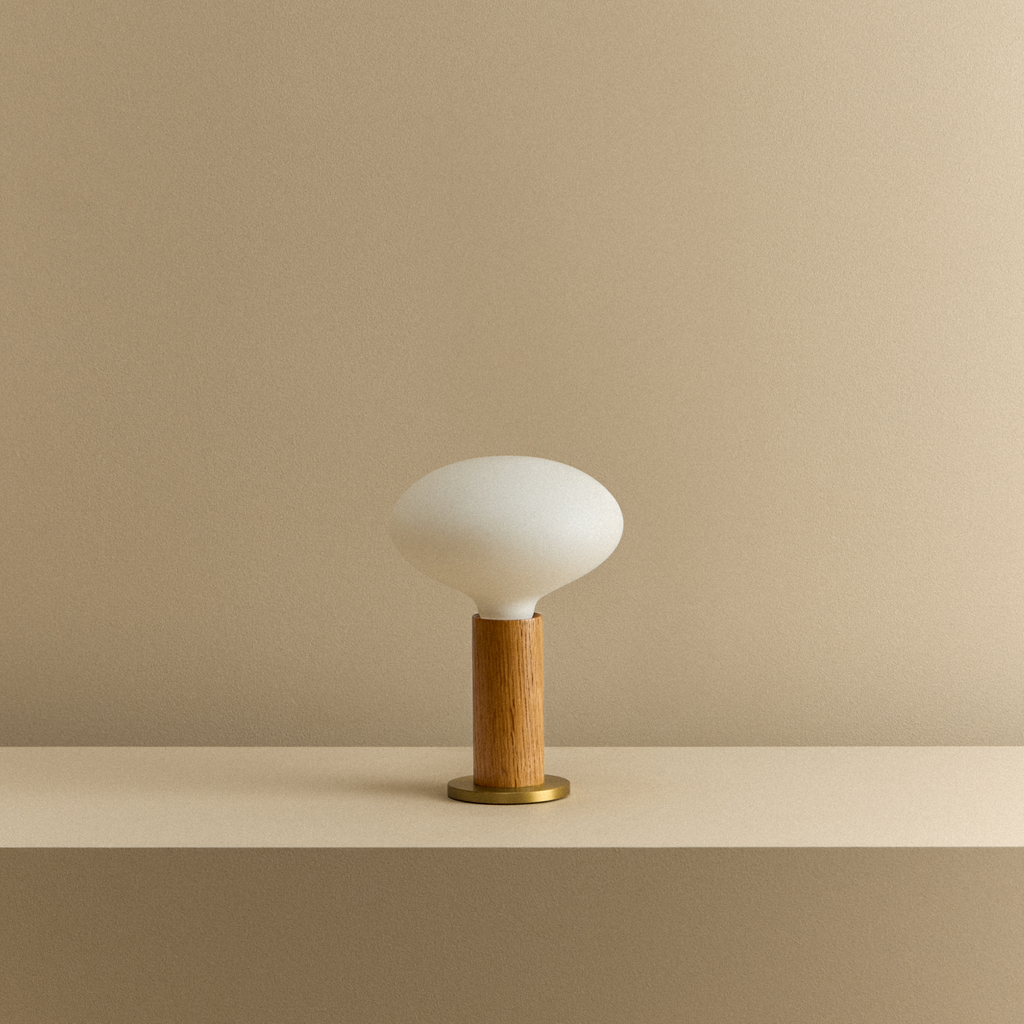 Knuckle Table Lamp in Oak + Oval Dim to Warm