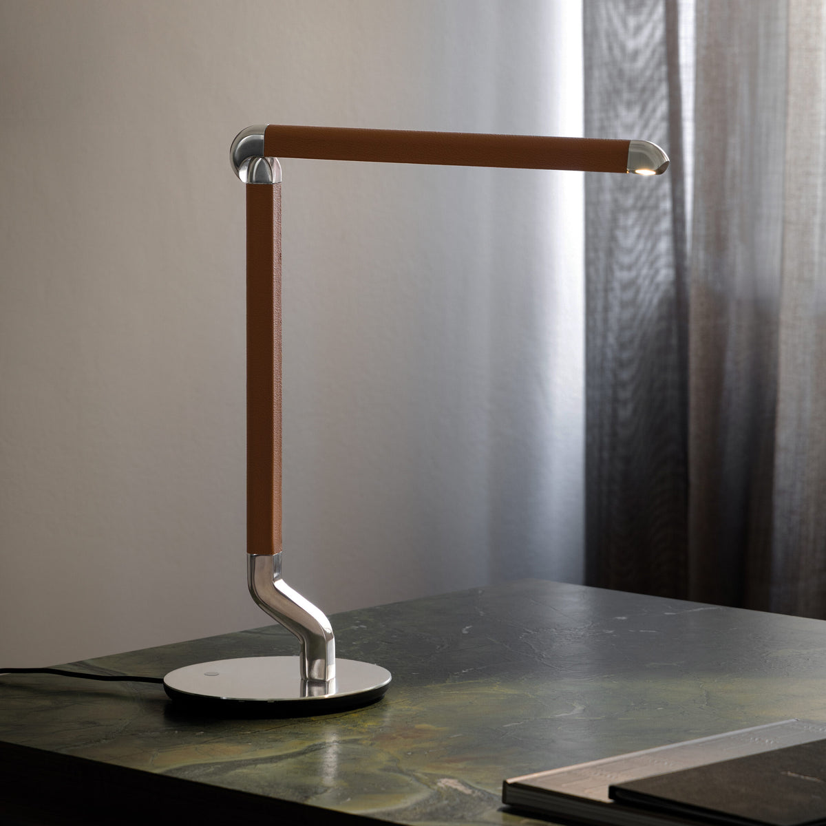 Picchio Table