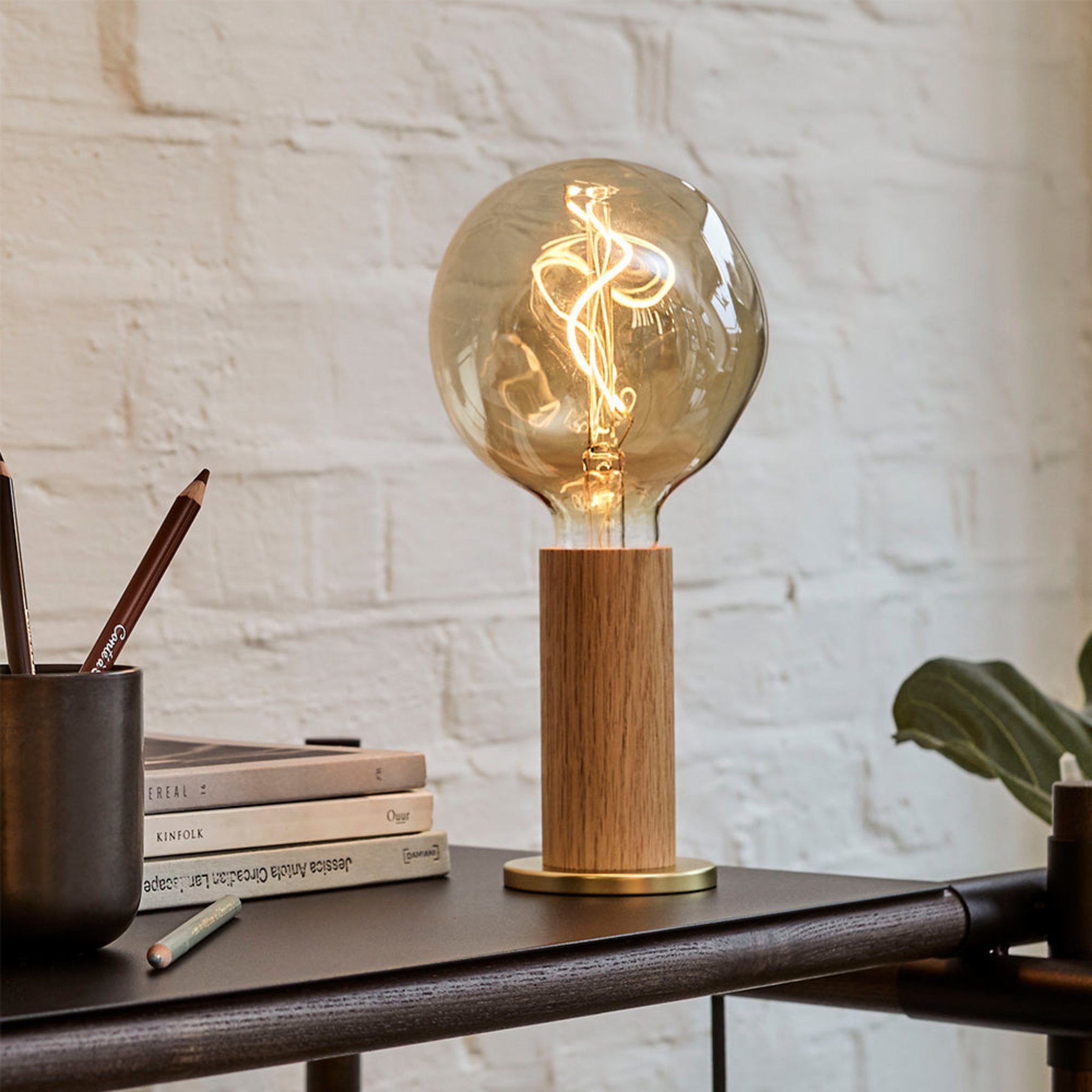 Knuckle Table Lamp in Oak