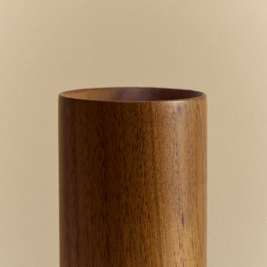 Knuckle Table Lamp in Walnut
