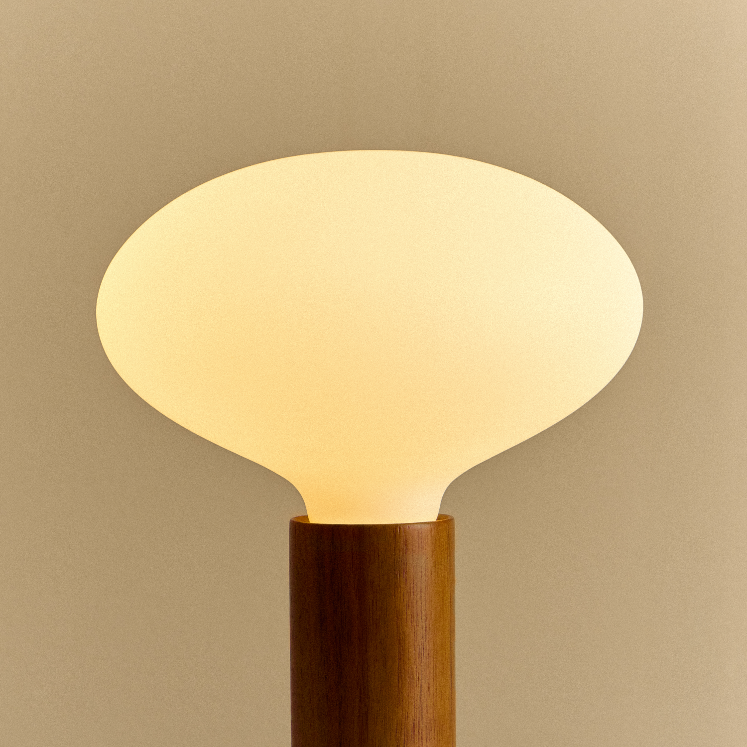 Knuckle Table Lamp in Walnut + Oval Dim to Warm