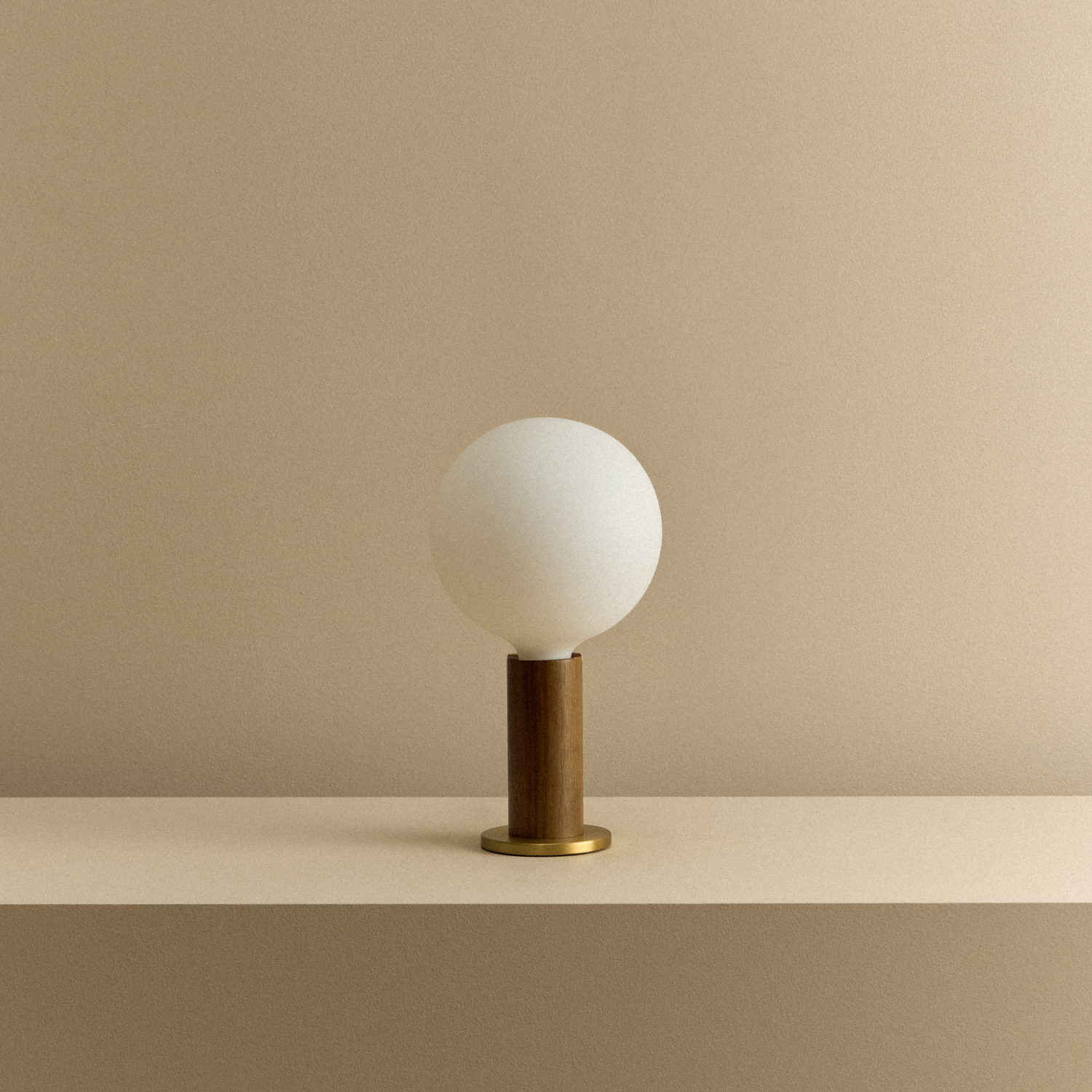 Knuckle Table Lamp in Walnut + Sphere IV