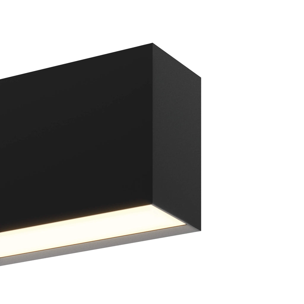 48 Inch Linear Wall Sconce in Black detail