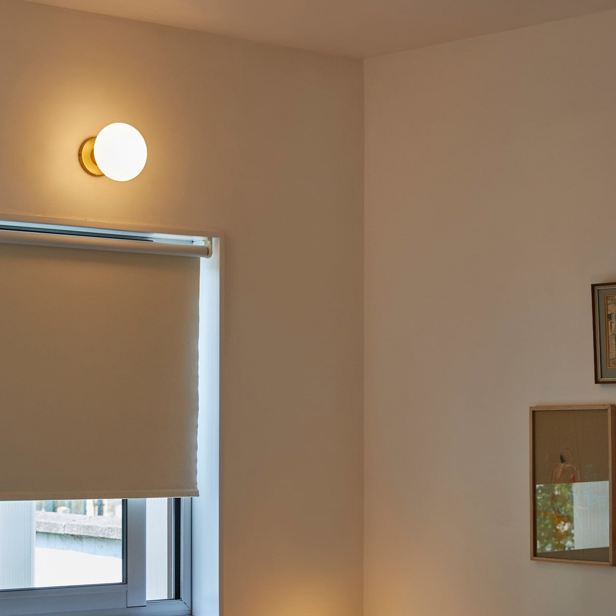 Lochan Wall Light in Graphite + Oval Dim to Warm